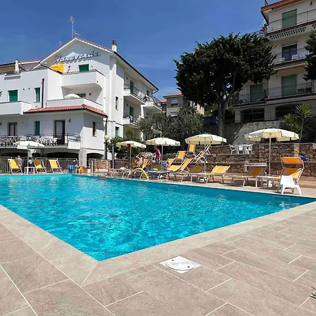 Ξενοδοχείο με διαμερίσματα Mare Pietra Ligure