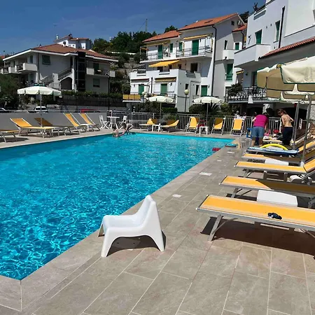 Ξενοδοχείο με διαμερίσματα Mare