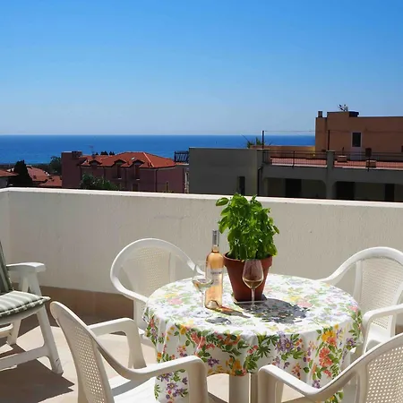 Aparthotel Mare Pietra Ligure