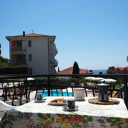 Mare Verde 3*