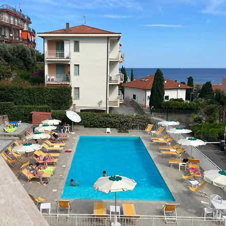 Mare Verde Pietra Ligure