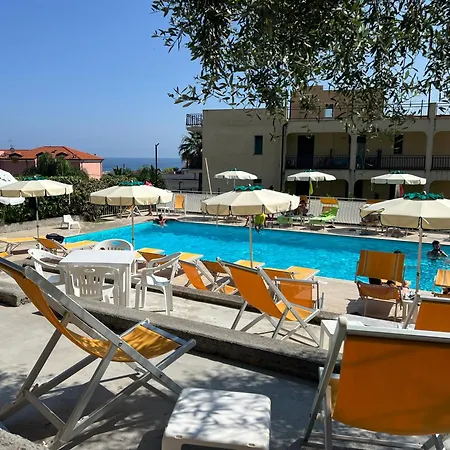 Mare Verde 3*